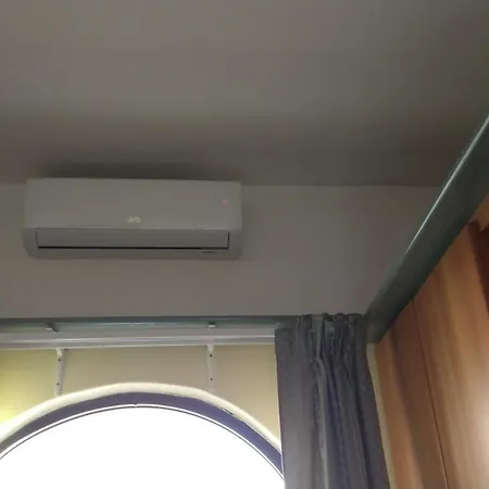 アパート The Roof Garden Maisonette マルサスカーラ