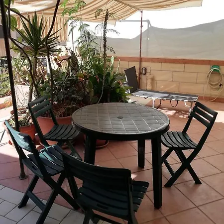 The Roof Garden Maisonette * Marsaskala