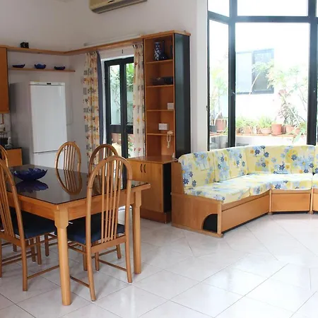 The Roof Garden Maisonette Apartment Marsaskala