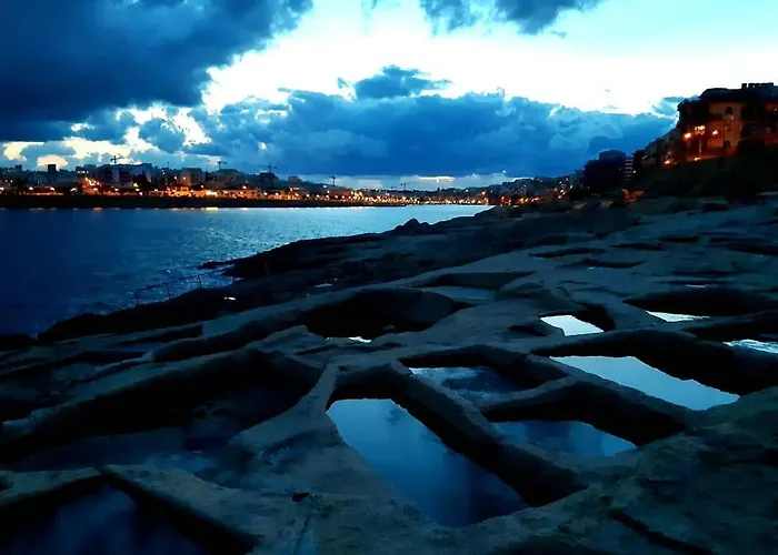 Апартаменты The Roof Garden Maisonette *