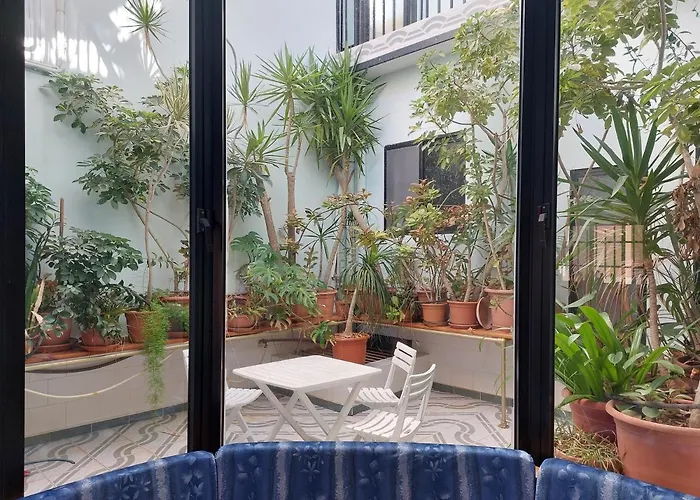 Апартаменты The Roof Garden Maisonette