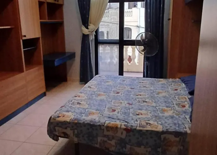 Апартаменты The Roof Garden Maisonette *