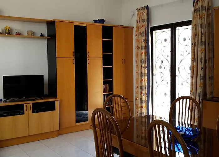 The Roof Garden Maisonette Marsaskala